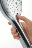 2011 – první ruční sprcha s tlačítkem Select pro pohodlné přepínání druhů proudů.