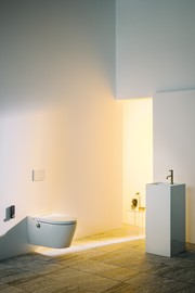 Nov generace sprchovacch toalet Cleanet Auria