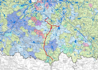 Obr.&nbsp;1b. Rozd�len� obc� dle provozovatel� vodohospod��sk� infrastruktury