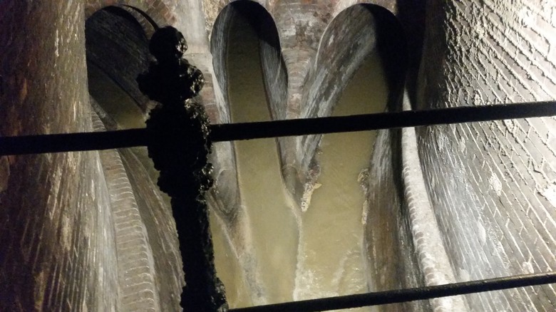 Cizinecký vstup. Pražská kanalizace, foto D. Kopačková Cizinecký vstup. Pražská kanalizace, foto D. Kopačková