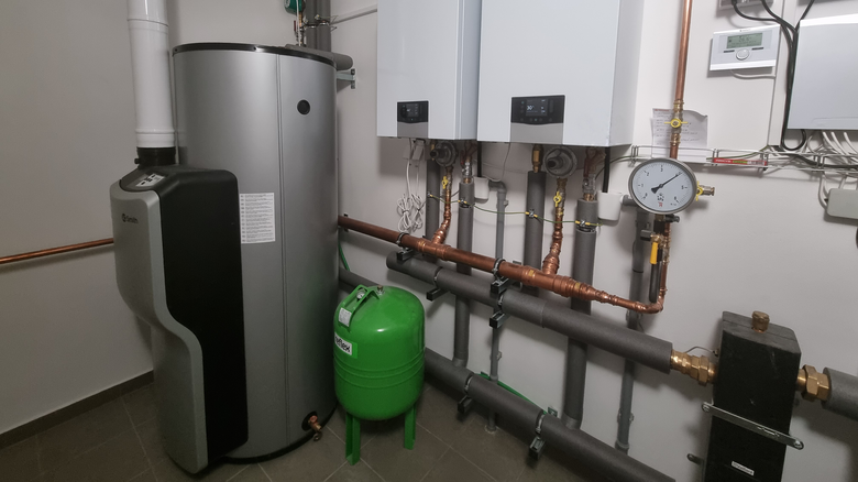 Instalace moderního kondenzačního ohřívače vody od společnosti QUANTUM, a.s. v areálu Artamon na Broumovsku Instalace moderního kondenzačního ohřívače vody od společnosti QUANTUM, a.s. v areálu Artamon na Broumovsku.