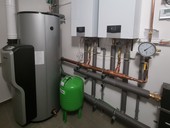 Ověřené řešení přípravy teplé vody pro sportovní a wellness areál Artamon Instalace moderního kondenzačního ohřívače vody od společnosti QUANTUM, a.s. v areálu Artamon na Broumovsku.